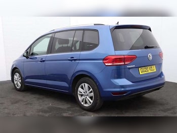 Used Volkswagen Touran 2020 for sale - 76435633: Photo