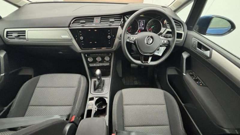 Used Volkswagen Touran 2020 for sale - 76435633: Photo 5