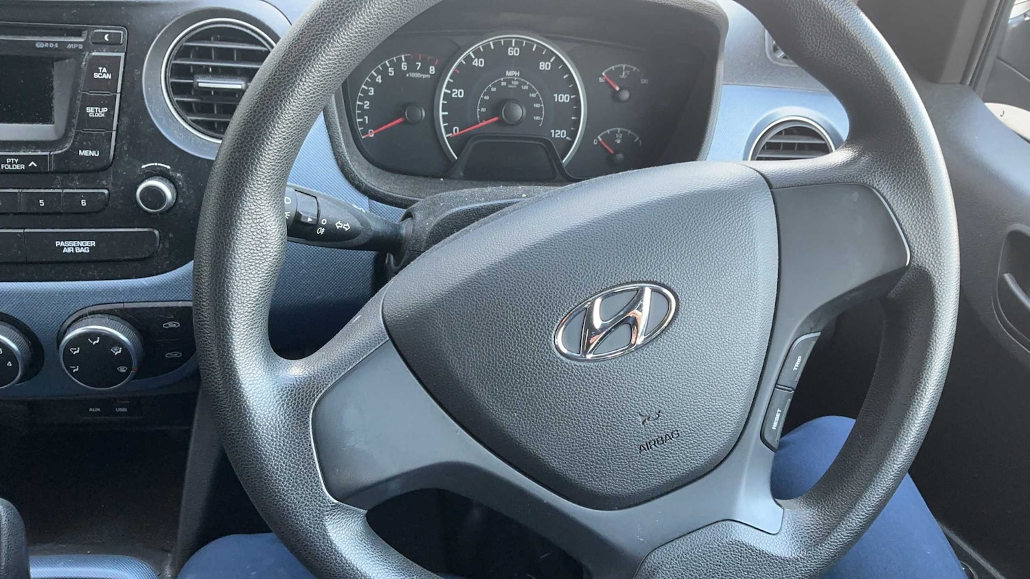 Used Hyundai i10 2014 for sale - 78024135: Photo 9