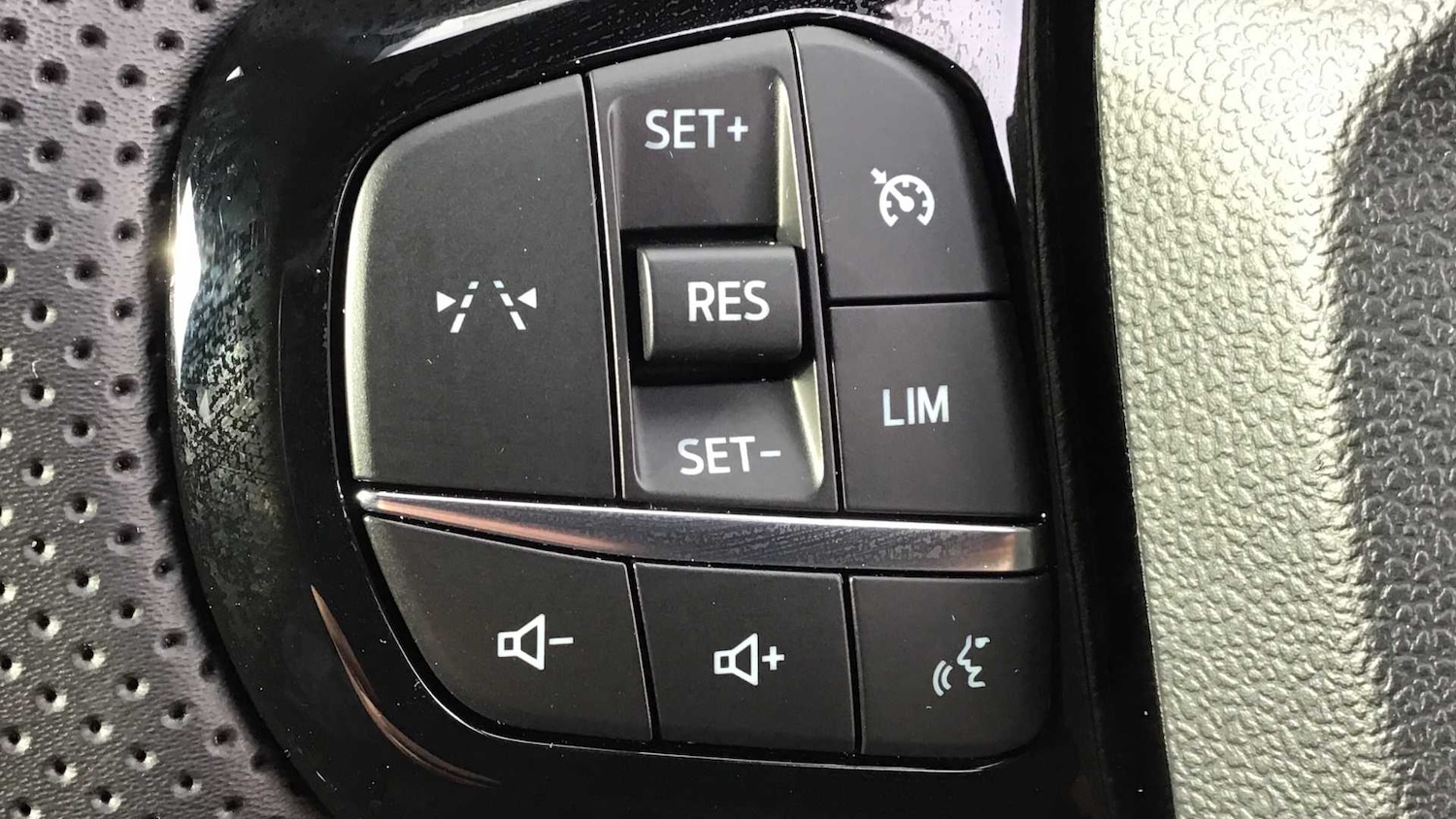 Used Ford Puma 2024 for sale - 76421225: Photo 25