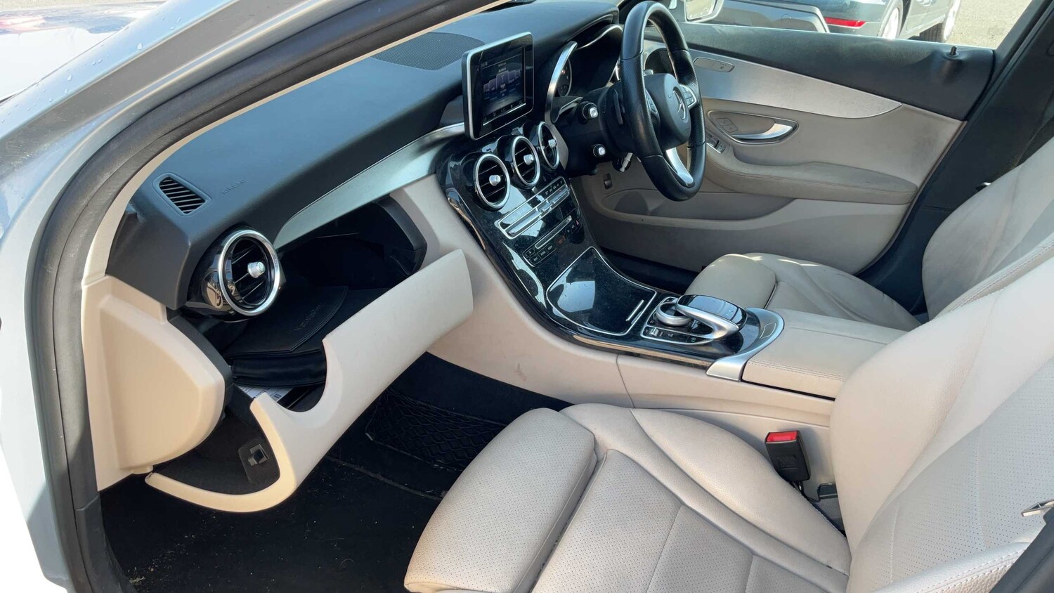 Used Mercedes-Benz C Class 2017 for sale - 77972826: Photo 13