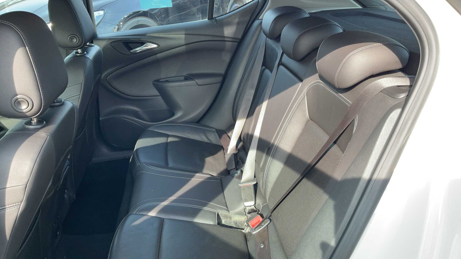 Used Vauxhall Astra for sale - 77972917: Photo 14