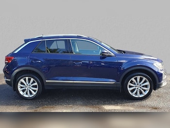 Used Volkswagen T-Roc 2018 for sale - 75841802: Photo