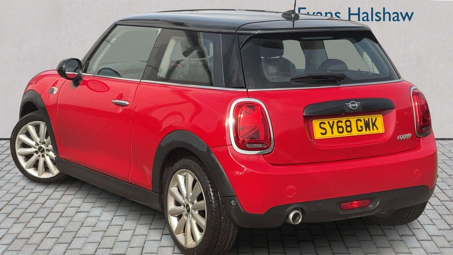 Used MINI Hatch 2018 for sale - 77979590: Photo 2