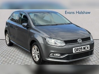 Used Volkswagen Polo 2017 for sale - 79511503: Photo