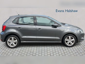 Used Volkswagen Polo 2017 for sale - 79511503: Photo