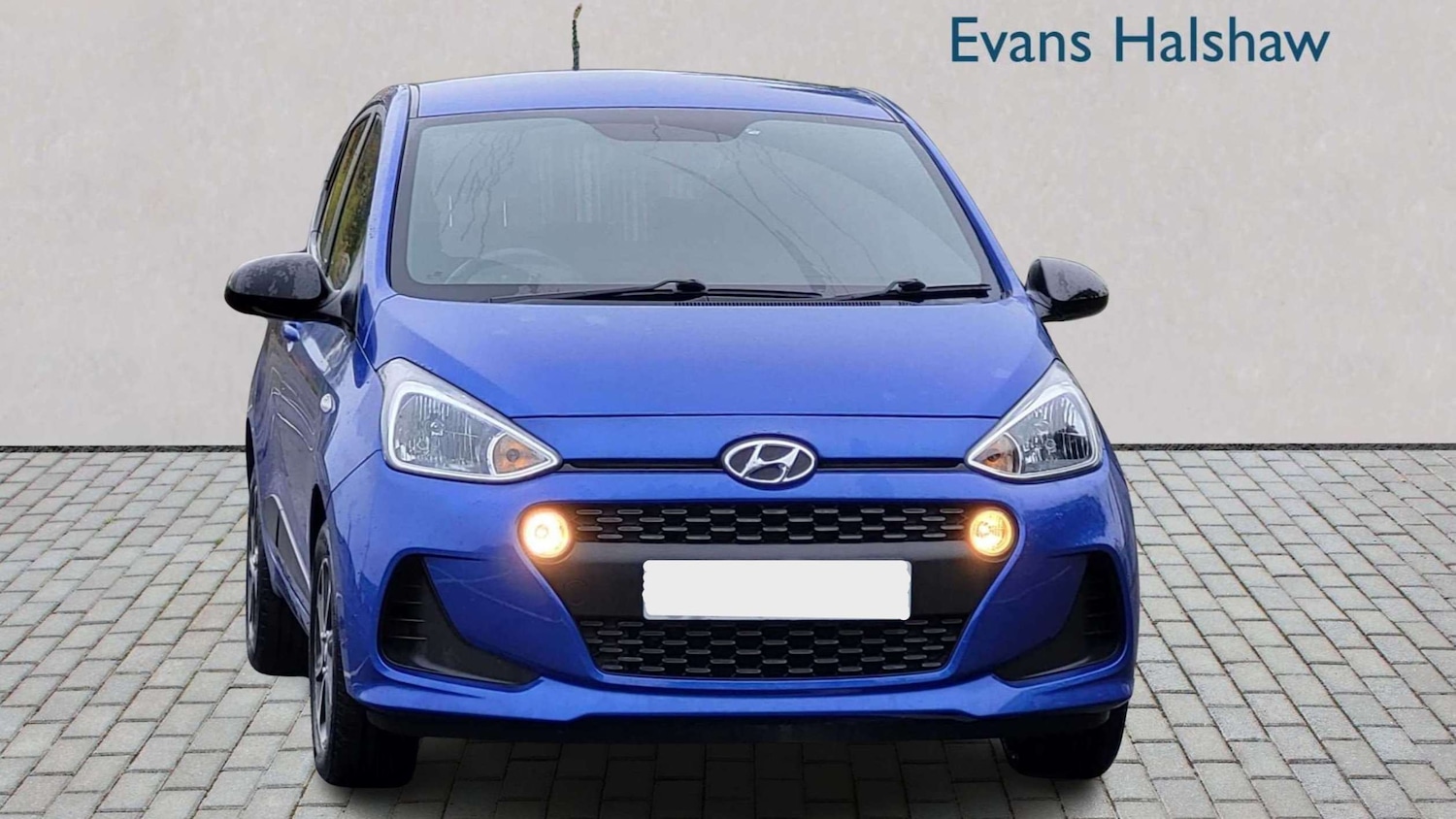 Used Hyundai i10 2018 for sale - 76442476: Photo 1