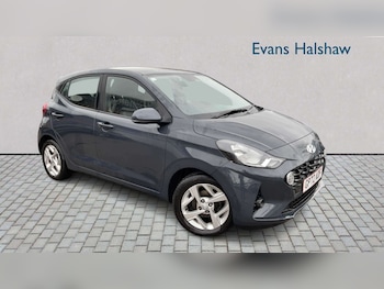 Used Hyundai i10 2023 for sale - 78037399: Photo