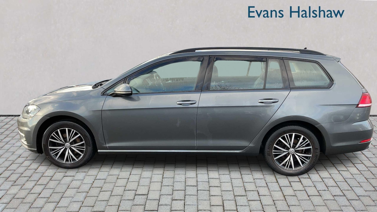 Used Volkswagen Golf 2018 for sale - 77414495: Photo 2