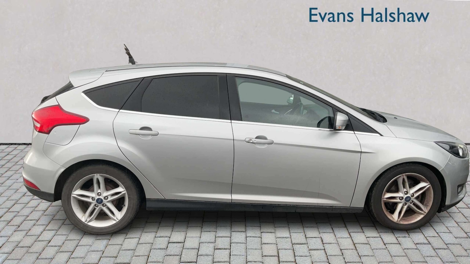 Used Ford Focus 2017 for sale - 78052476: Photo 3