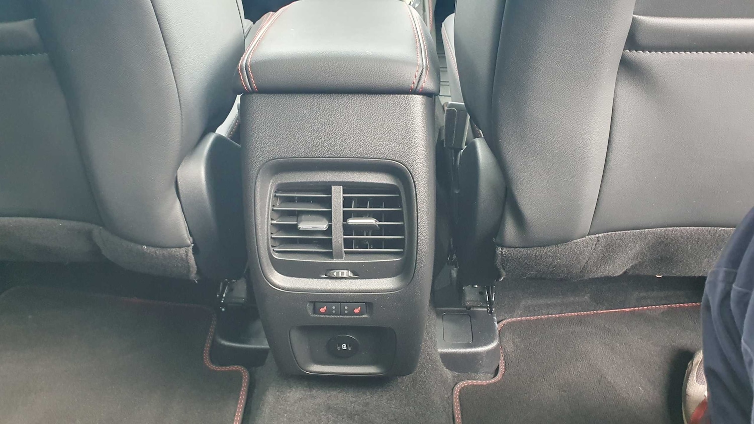 Used Ford Kuga 2024 for sale - 75841555: Photo 13