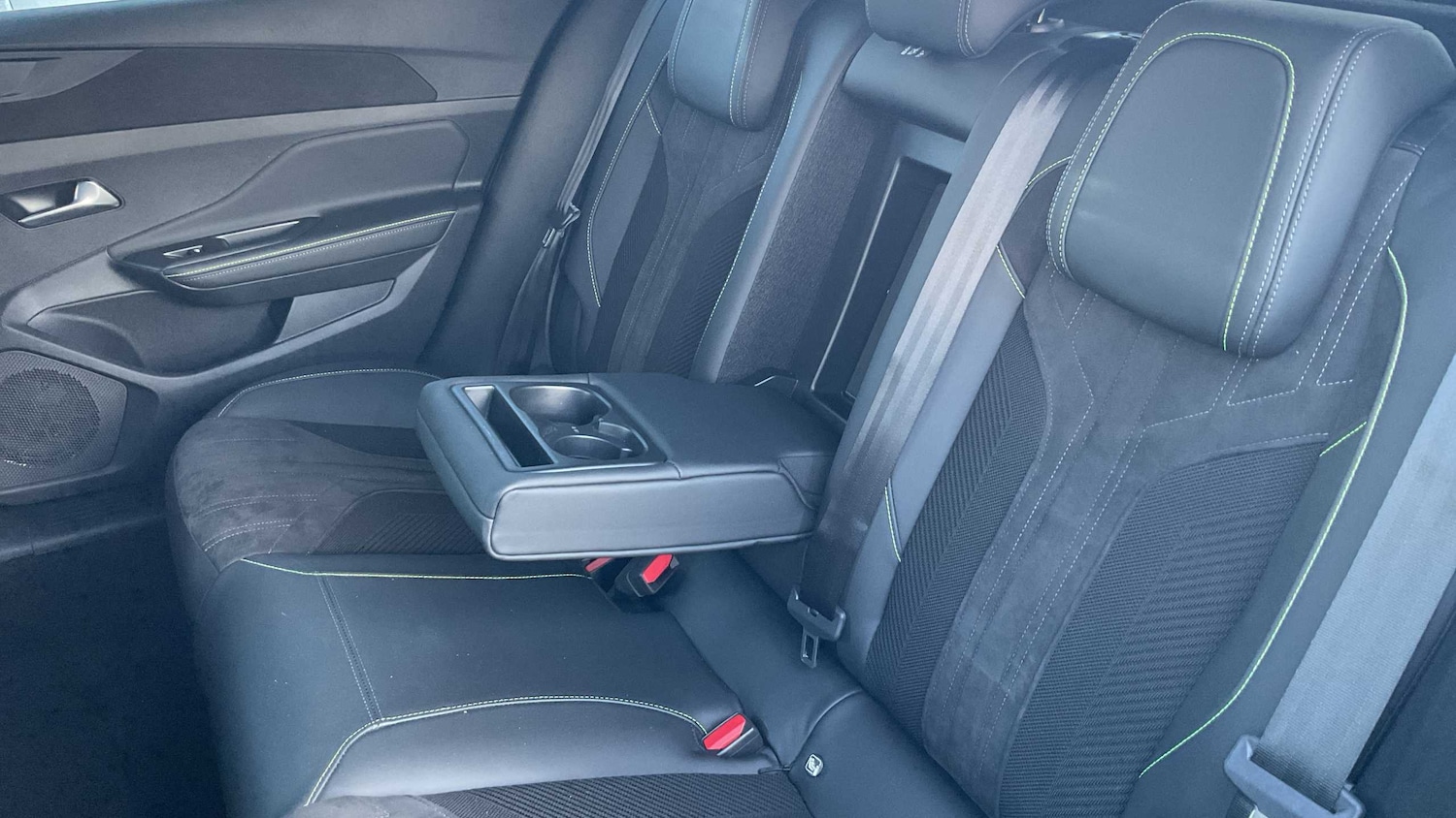 Used Peugeot 408 2023 for sale - 76435642: Photo 13