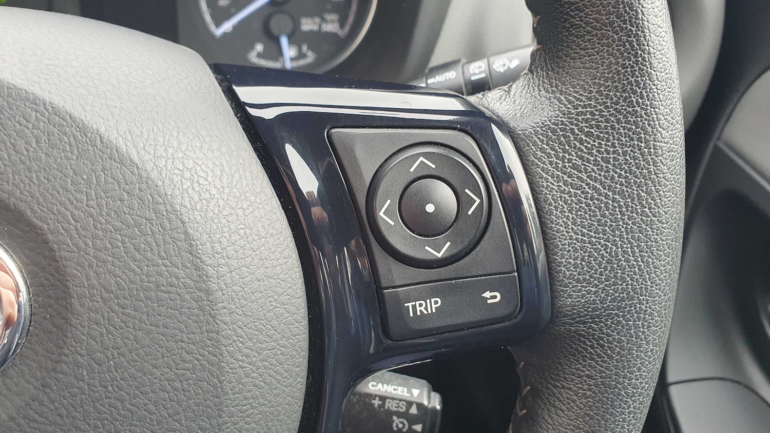 Used Toyota Yaris 2018 for sale - 77239908: Photo 27