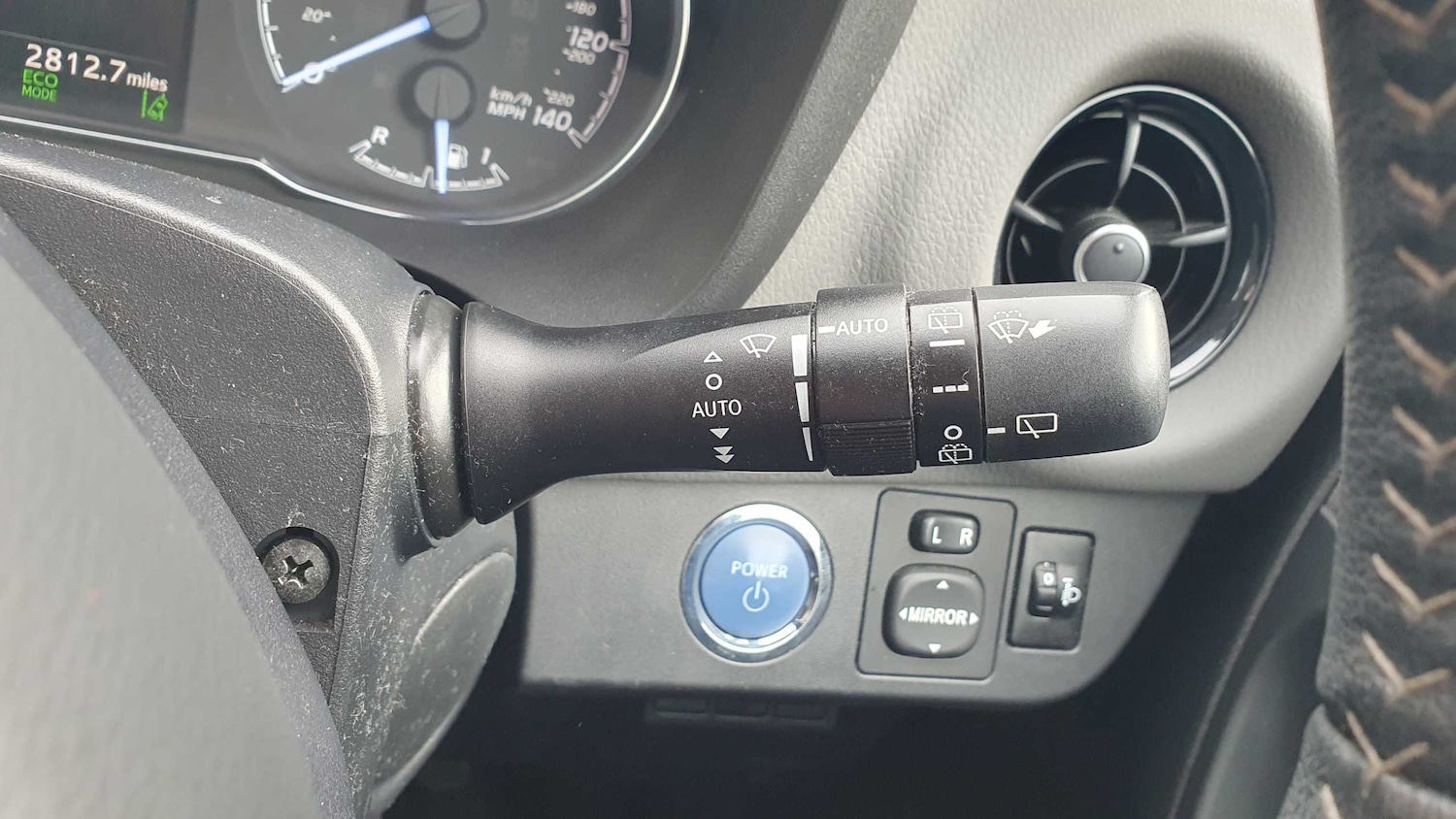 Used Toyota Yaris 2018 for sale - 77239908: Photo 29