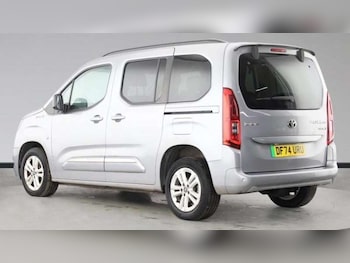 Used Toyota PROACE CITY Verso 2024 for sale - 79466975: Photo
