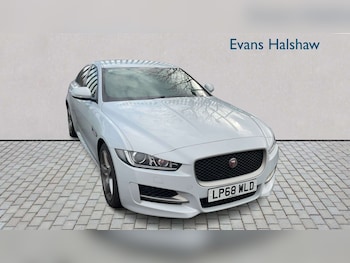 Used Jaguar XE 2019 for sale - 78378510: Photo
