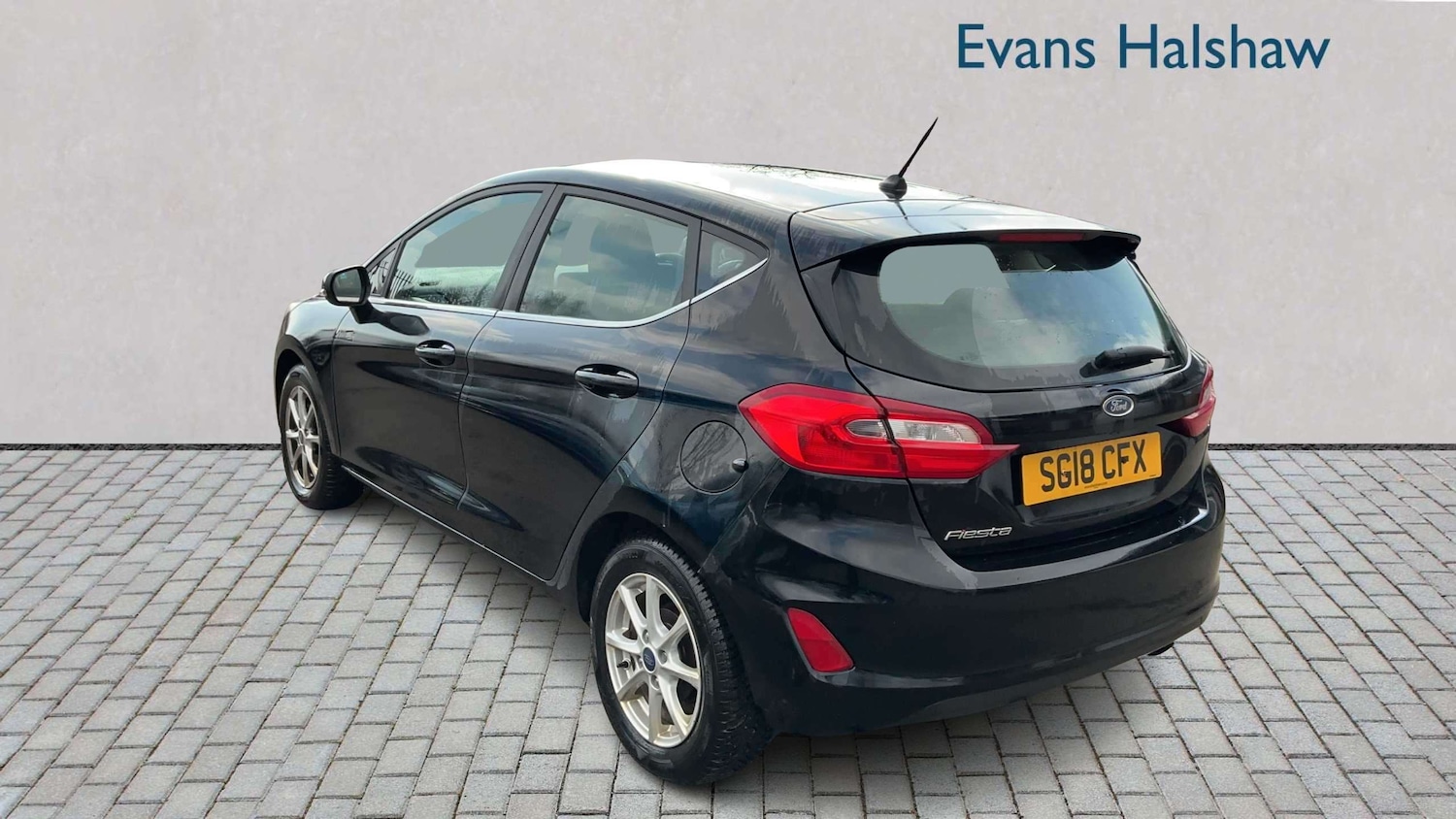 Used Ford Fiesta 2018 for sale - 77756474: Photo 2