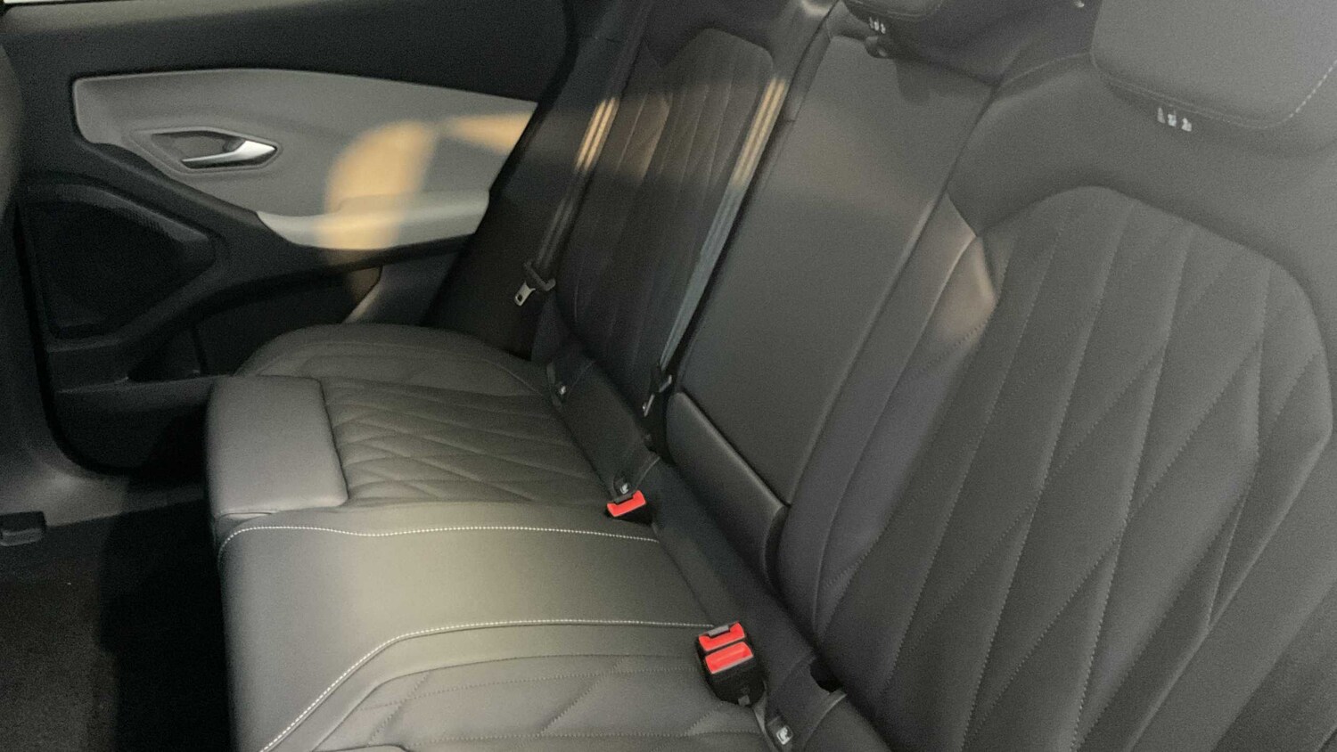 Used Ford Explorer 2025 for sale - 77943001: Photo 14