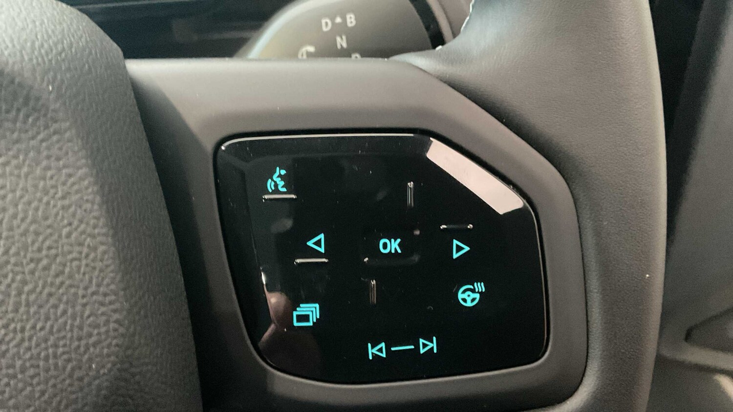 Used Ford Explorer 2025 for sale - 77943001: Photo 17