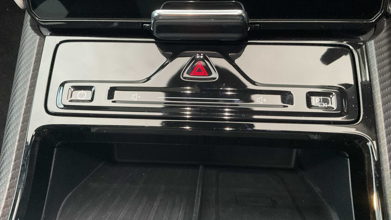 Used Ford Explorer 2025 for sale - 77943001: Photo 19