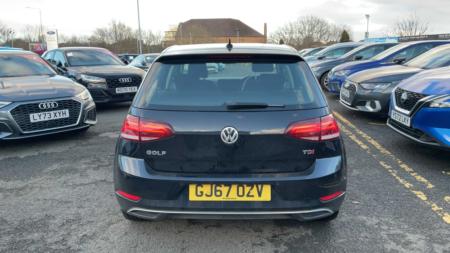 Used Volkswagen Golf 2017 for sale - 77553186: Photo 5