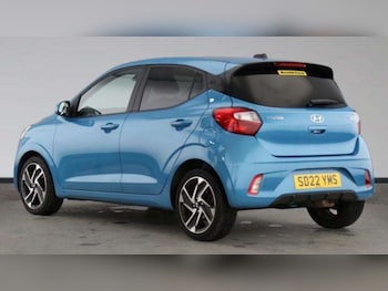 Used Hyundai i10 2022 for sale - 76176871: Photo