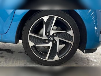 Used Hyundai i10 2022 for sale - 76176871: Photo