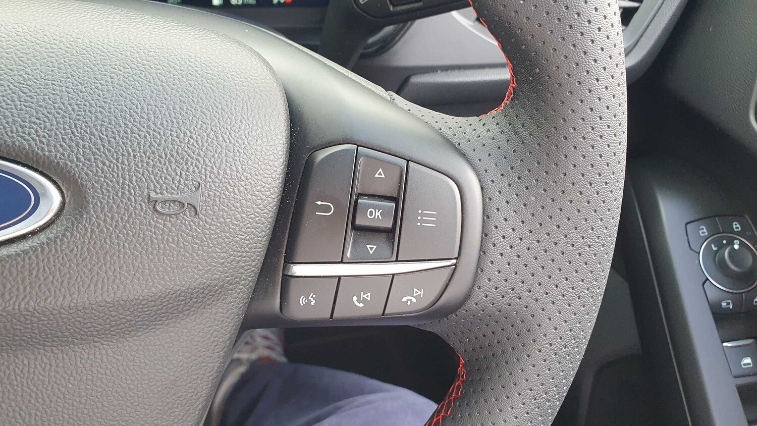 Used Ford Focus 2023 for sale - 75841517: Photo 26