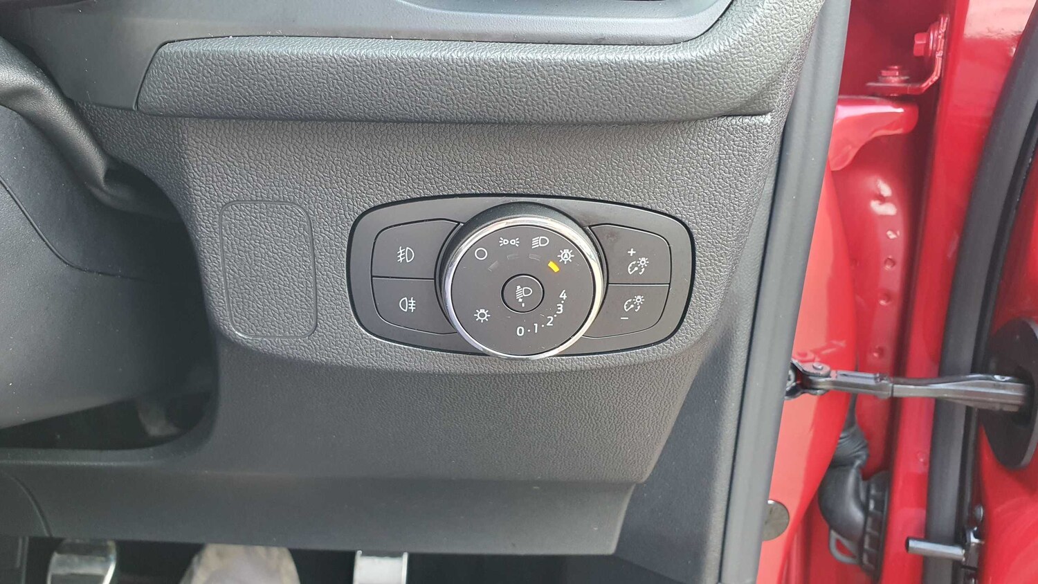 Used Ford Focus 2023 for sale - 75841517: Photo 30