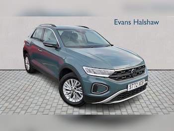 Used Volkswagen T-Roc 2023 for sale - 77648994: Photo