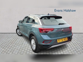 Used Volkswagen T-Roc 2023 for sale - 77648994: Photo