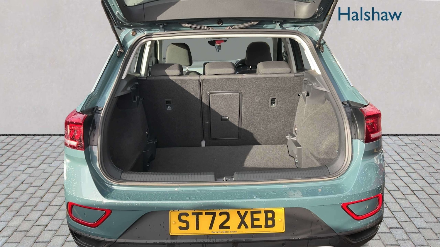 Used Volkswagen T-Roc 2023 for sale - 77648994: Photo 7