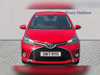 Used Toyota Yaris 2017 for sale - 79376881: Photo
