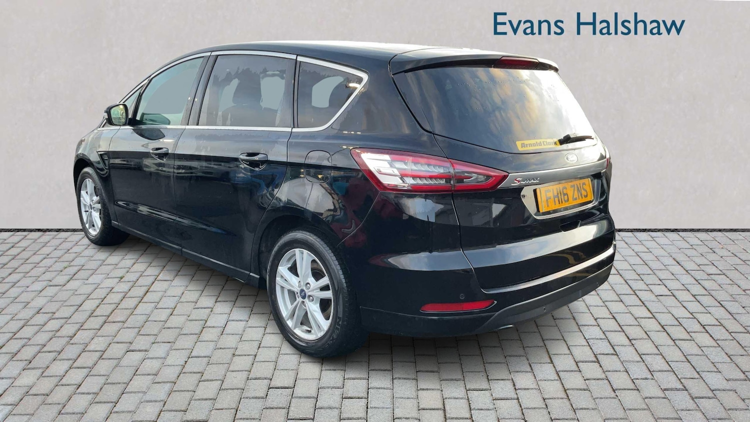 Used Ford S-Max 2016 for sale - 77361506: Photo 2
