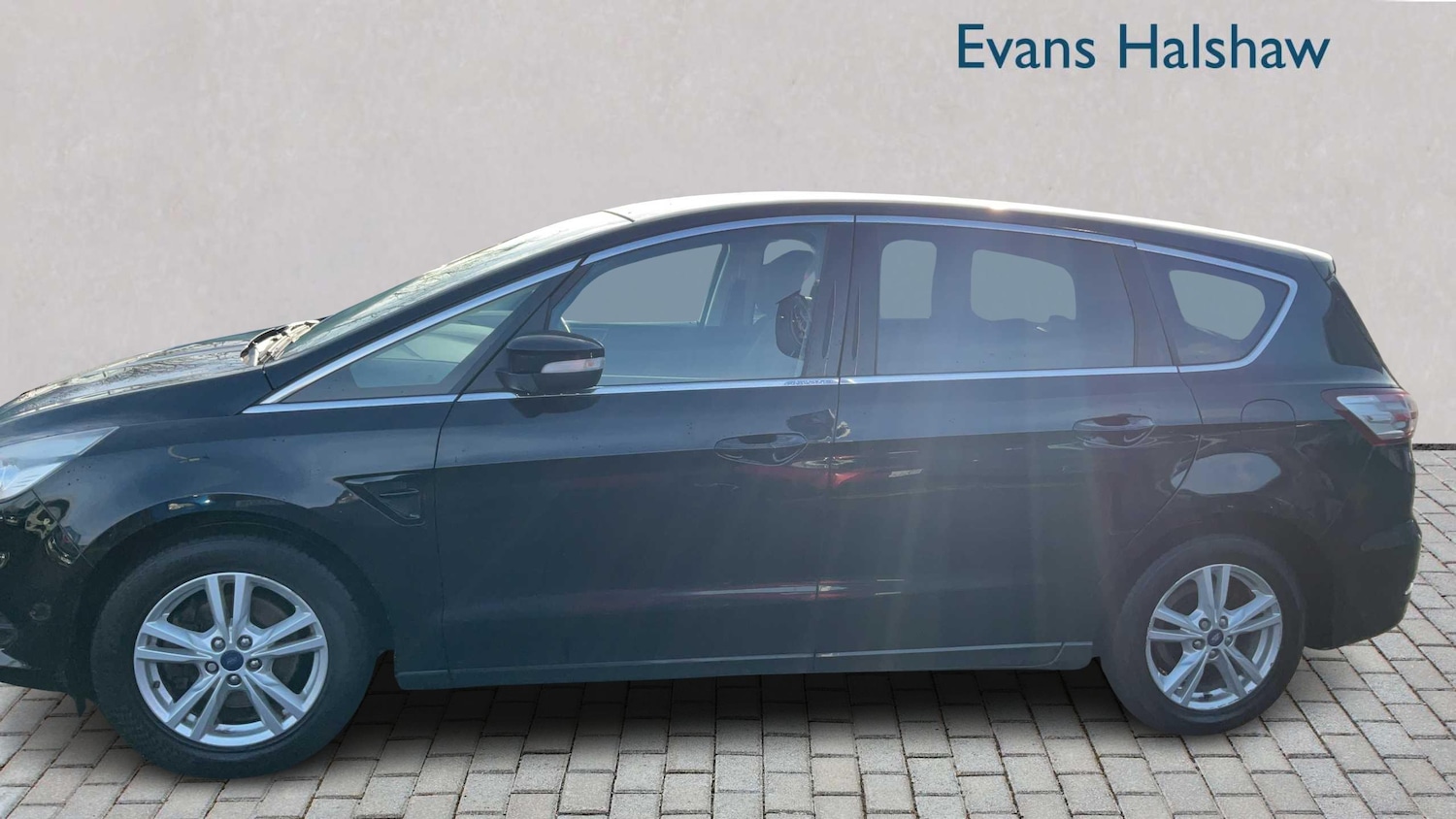 Used Ford S-Max 2016 for sale - 77361506: Photo 3