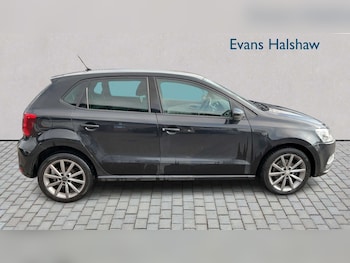 Used Volkswagen Polo 2016 for sale - 77756596: Photo