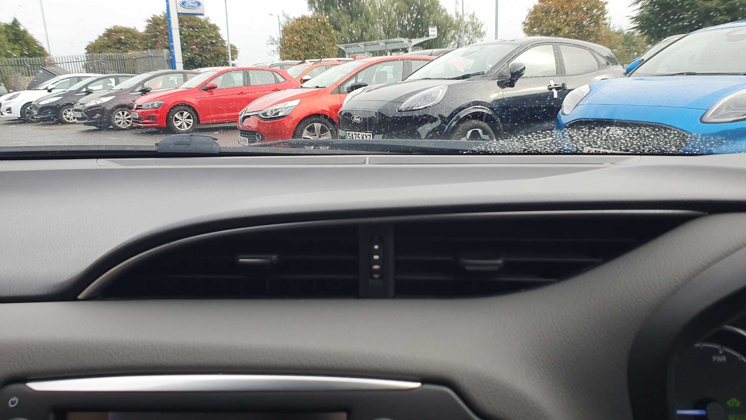 Used Toyota Yaris 2018 for sale - 77147295: Photo 25