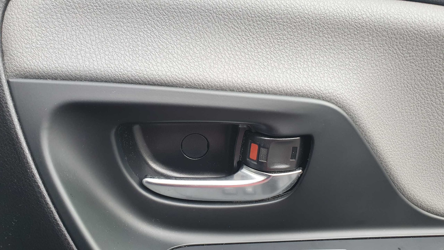 Used Toyota Yaris 2018 for sale - 77147295: Photo 31