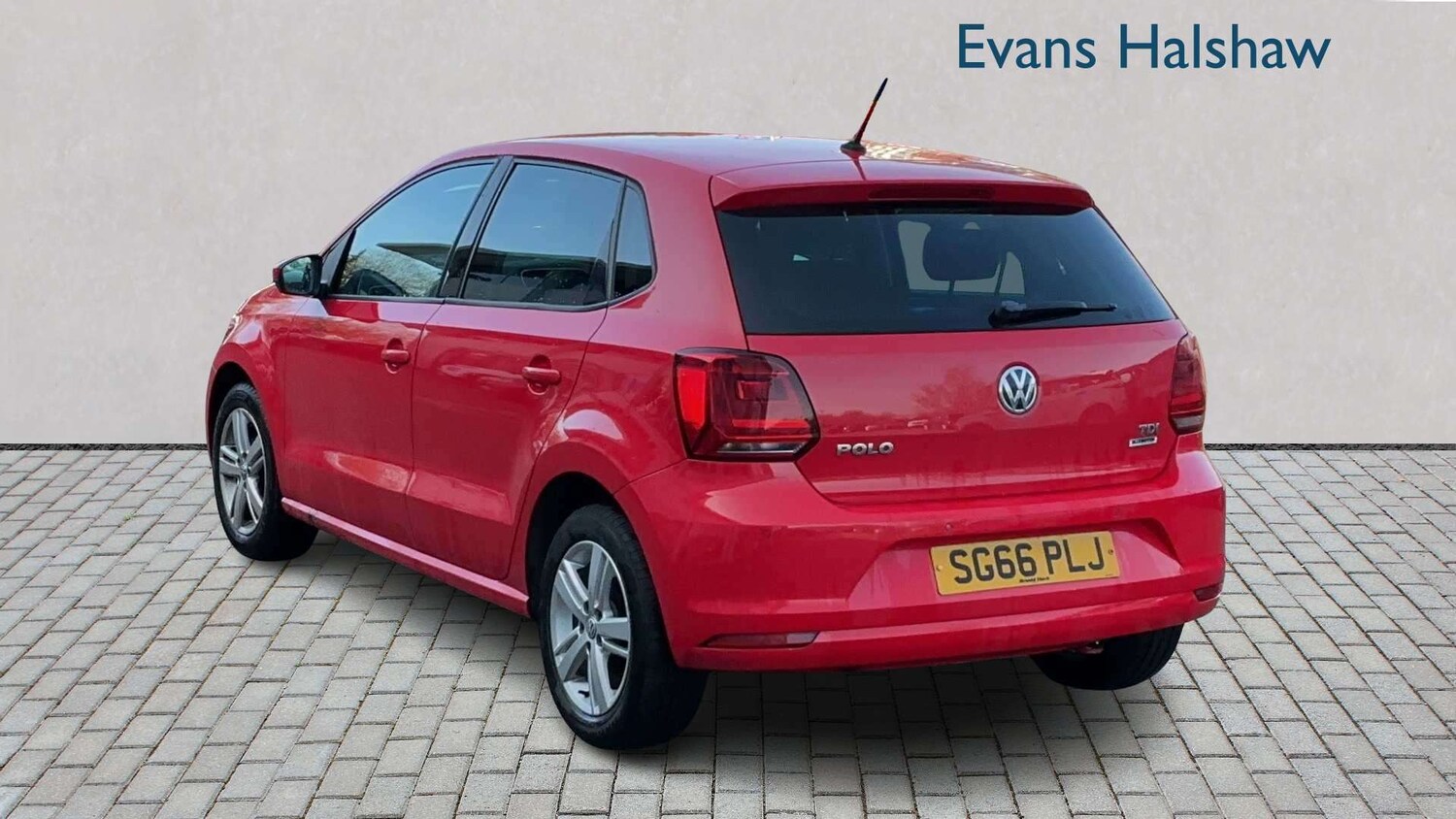 Used Volkswagen Polo 2016 for sale - 77961022: Photo 2