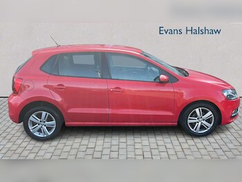 Used Volkswagen Polo 2016 for sale - 77961022: Photo