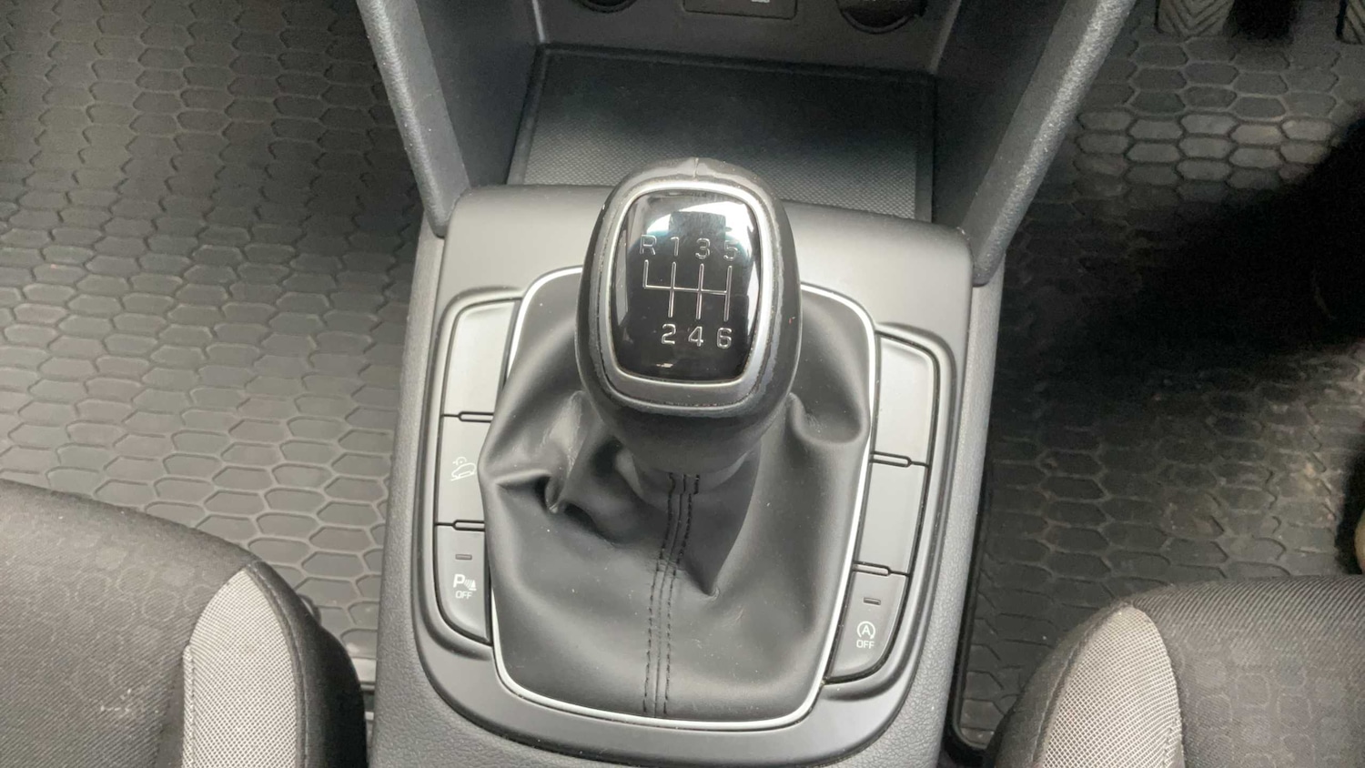 Used Hyundai KONA 2019 for sale - 77414585: Photo 11