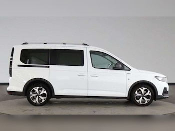 Used Ford Tourneo Connect 2023 for sale - 78960894: Photo