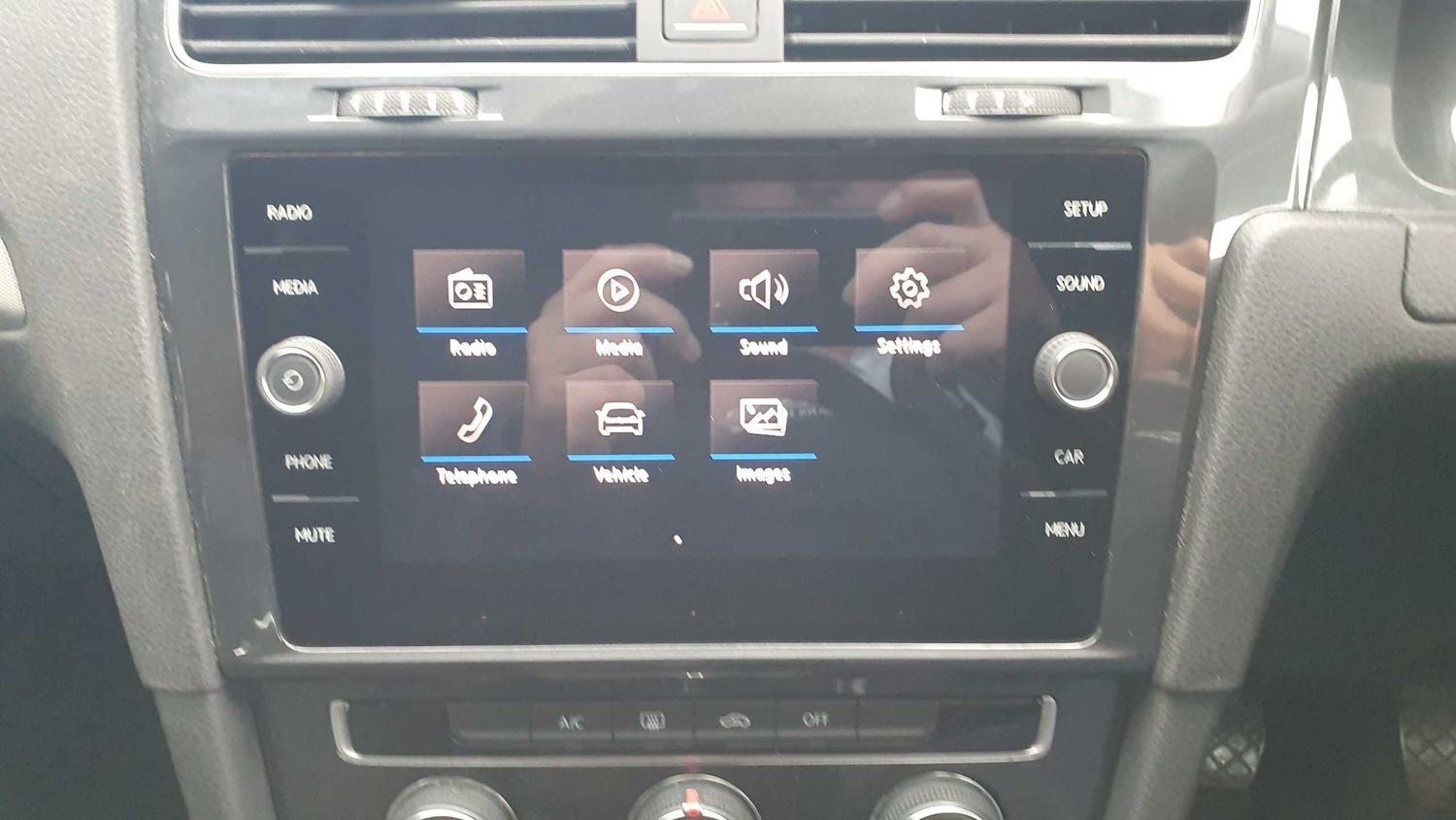 Used Volkswagen Golf 2018 for sale - 75841528: Photo 23