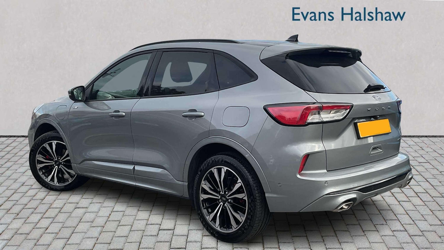 Used Ford Kuga 2023 for sale - 76316103: Photo 2