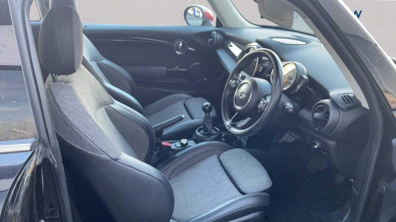 Used MINI Hatch 2017 for sale - 76575970: Photo 7