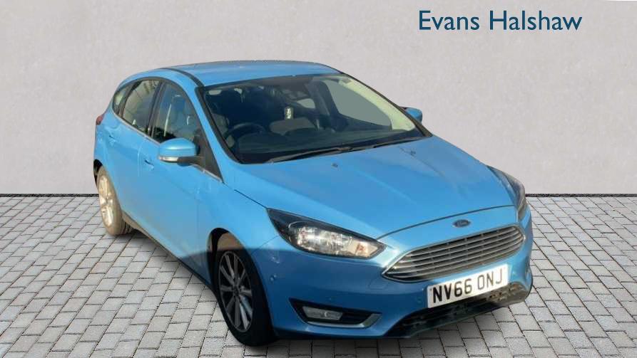 Used Ford Focus 2017 for sale - 76442490: Photo 2