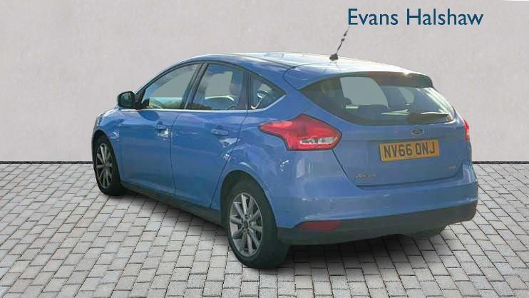 Used Ford Focus 2017 for sale - 76442490: Photo 3
