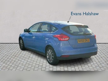 Used Ford Focus 2017 for sale - 76442490: Photo