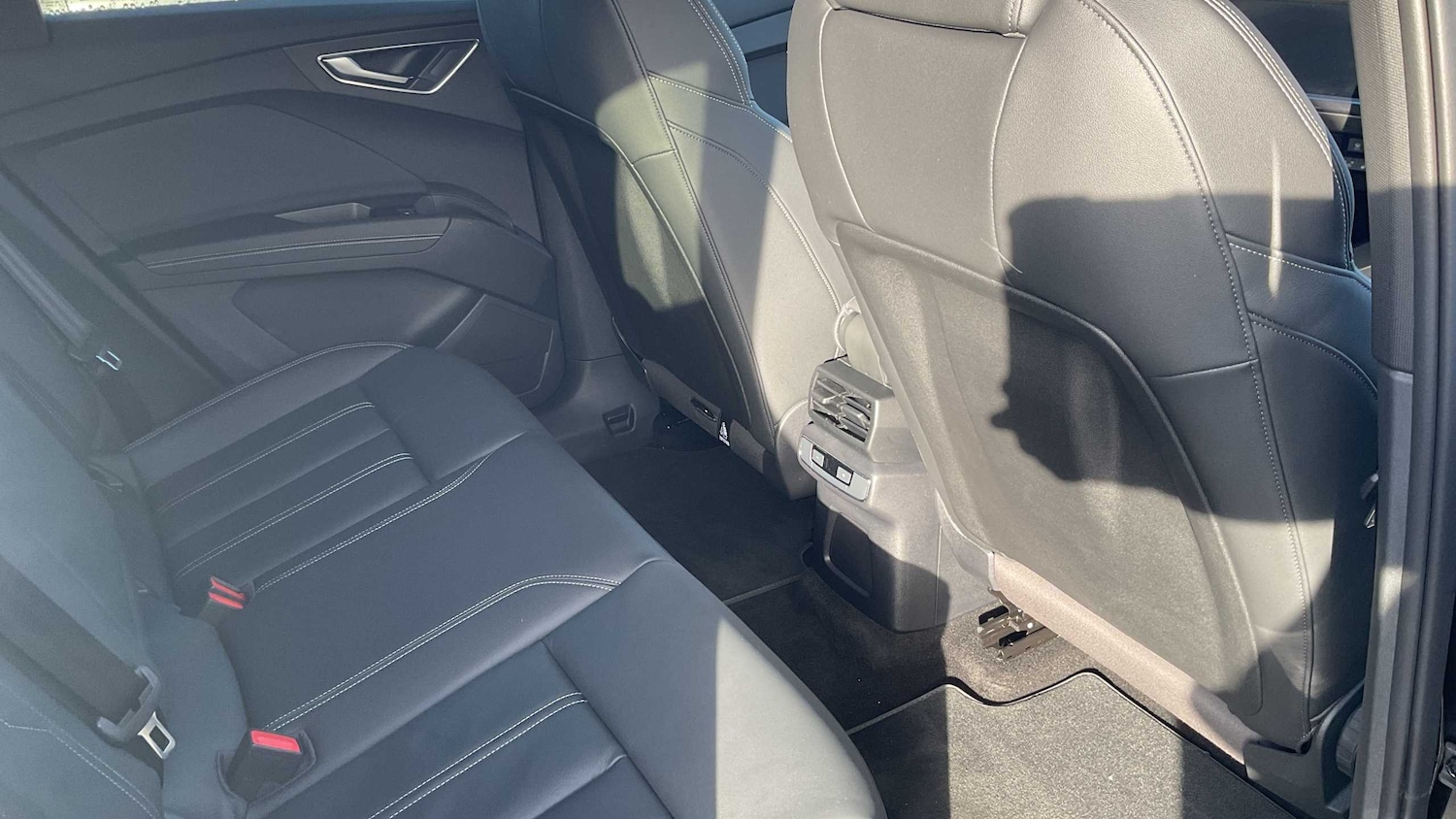 Used Audi Q4 e-tron 2024 for sale - 77112356: Photo 12