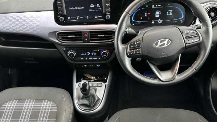 Used Hyundai i10 2023 for sale - 76755223: Photo 12